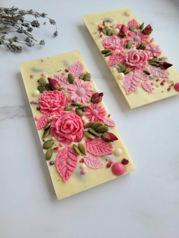 Fantasy white chocolate bar